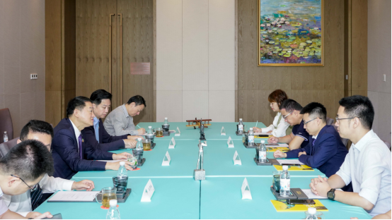 省尊龙时凯集团党委书记、董事长任丁与腾讯“王者荣耀”CTO邓君、腾讯大成网总裁郑亮座谈交流