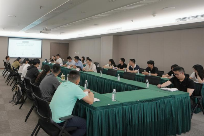 省尊龙时凯集团举办战略投资专题培训