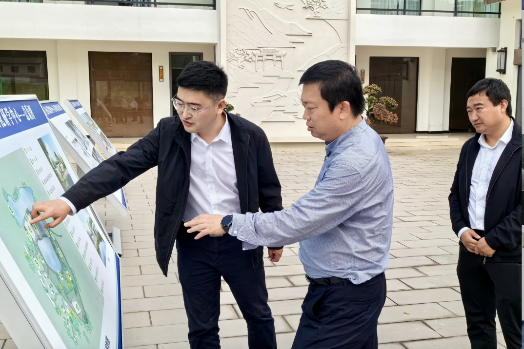 省尊龙时凯集团领导赴南充市邓家沟村调研乡村振兴工作
